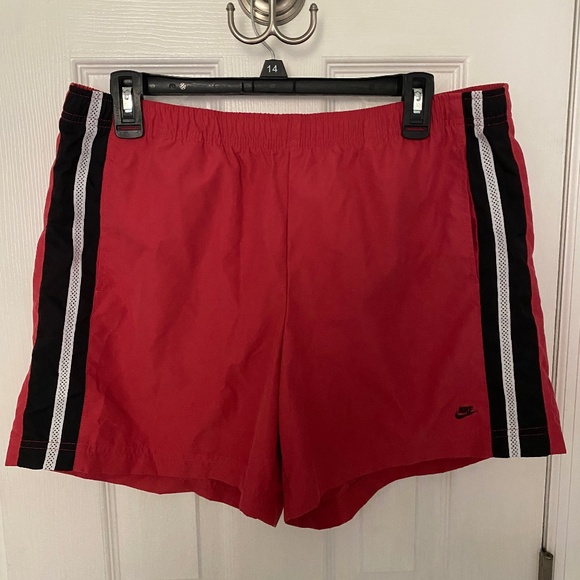 Nike Shorts - Picture 1 of 4